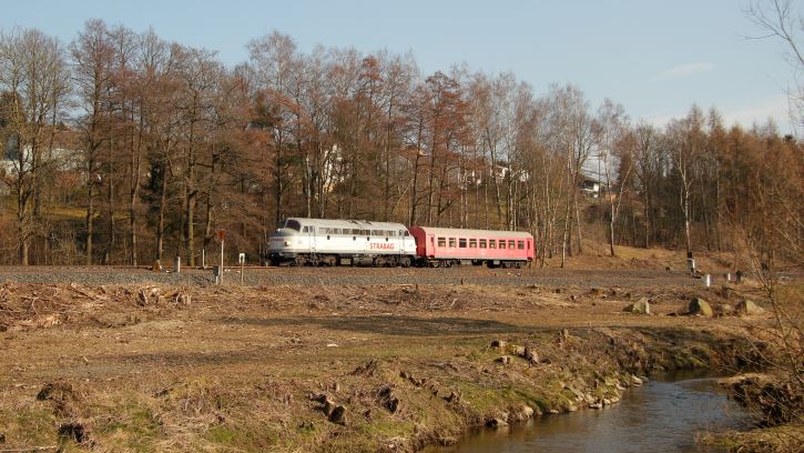 Freitag, 18. März 2016: Güterzüge bei Oberkotzau - 227 007-2 der STRABAG - Foto: Jan Bulin, Bad Steben
