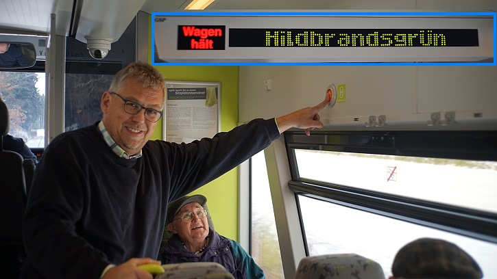 Züge halten wieder in Hildbrandsgrün - Haltewunschtaste - Foto: Max Köhler, Jägersruh