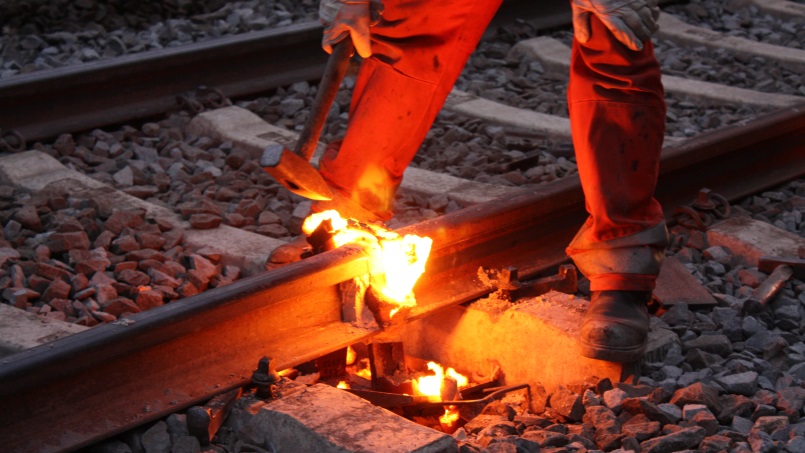 2.&nbsp;Januar 2026: 87.&nbsp;M&uuml;nchberger Medienabend - Hannes Holz-Koberg: L&uuml;ckenlose Gleise und Weichen - Foto: Volker Seidel
